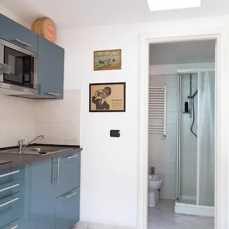 Terrace Apartment Close To Metro Station Milano Esterno foto